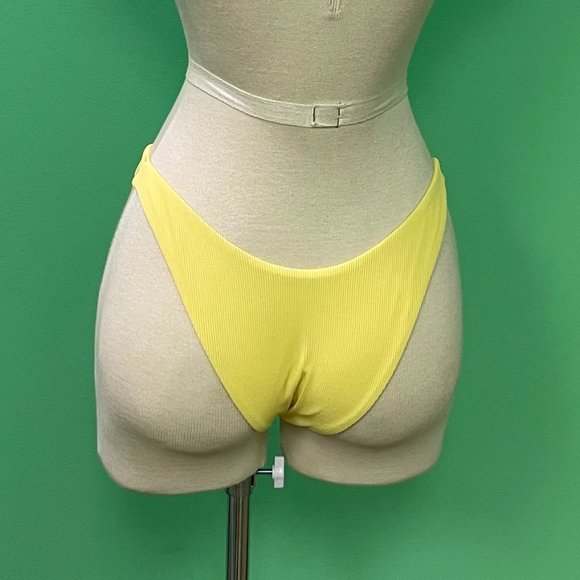 L*Space | Cabana Bitsy Bikini Bottom - Picture 4 of 7